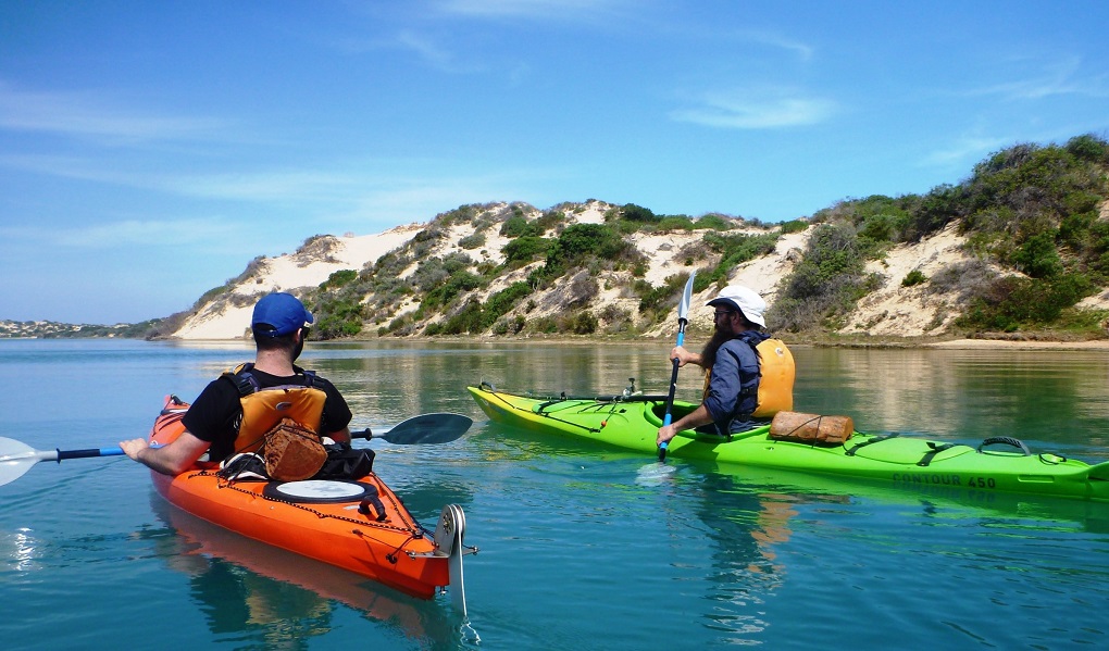 Perfect-day-for-paddling-photo-courtesy-Canoe-the-Coorong-15